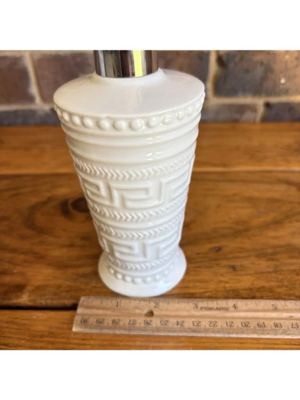 Kassatex Santorini Lotion Dispenser Bathroom Accessory White Greek Key Porcelain